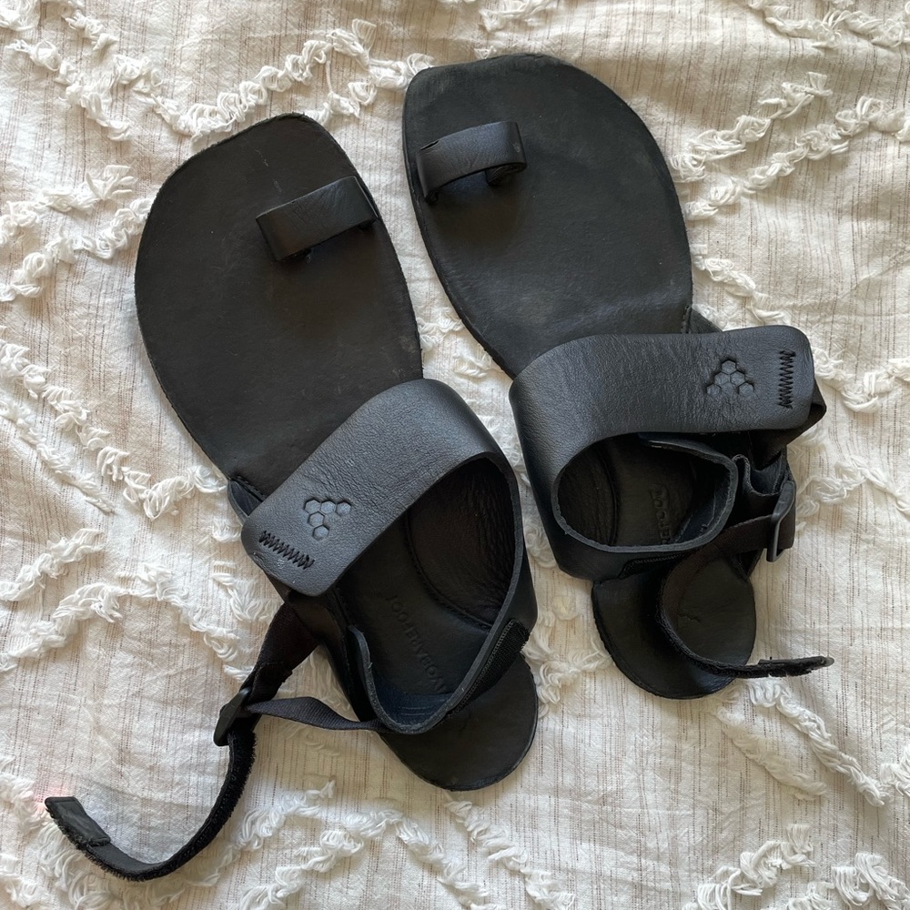 Vivobarefoot Black Leather Atani Sandals